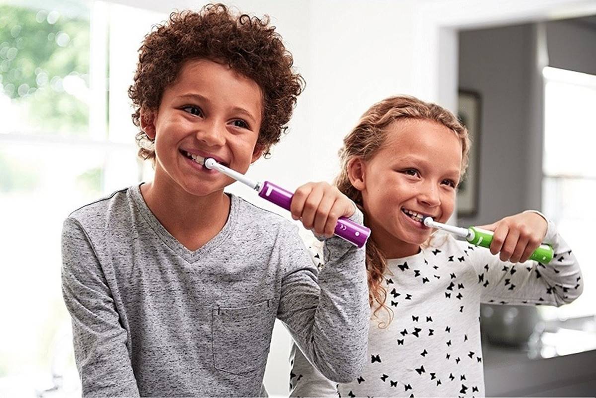 Can Kids Use Electric Toothbrushes? A Full Parent’s Guide